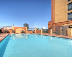 Hotel Holiday Inn Express & Suites Albuquerque Midtown (Albuquerque, USA)