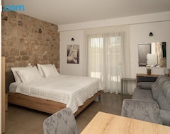 Hotel Lithos Suites (Finikounda, Grækenland)