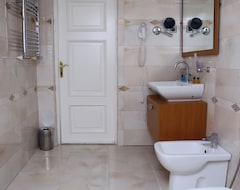 Entire House / Apartment Deluxe Hotel Ganja (Gäncä, Azerbaijan)