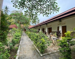 Hotel Oyo 93657 Puri Batu Bolong (Senggigi, Indonezija)