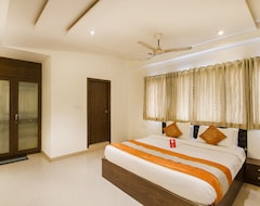 Hotel OYO 3421 18 Square (Hyderabad, Indija)