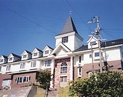 Khách sạn Bed And Breakfast, Heras House (Rishirifuji, Nhật Bản)