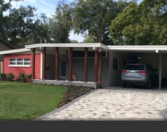 Casa/apartamento entero Mediados de siglo elegante en College Park de Orlando Viejo (Orlando, EE. UU.)