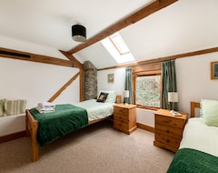 Cijela kuća/apartman Large Barn Conversion In The Cambrian Mountains, Private Pool And Spa. (Machynlleth, Ujedinjeno Kraljevstvo)