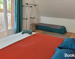 Bed & Breakfast La Maison De Layurveda / Bed & Bien-etre (Saint-Martin-de-Nigelles, Pháp)