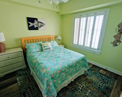Hele huset/lejligheden 5th Floor Condo With Breathtaking Views Of Beaufort Waterfront & Carrot Island. (Beaufort, USA)
