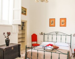 Cijela kuća/apartman Palazzo Sambiasi, Historic Home In The Historic Center Of Lecce (Lecce, Italija)