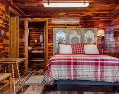 Hotel Log Cabin Inn (Eureka Springs, USA)