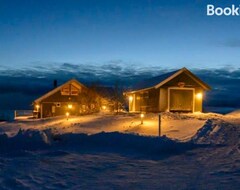 Toàn bộ căn nhà/căn hộ Arctic Panorama House (Lødingen, Na Uy)