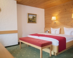 Khách sạn Kaisers Tanne - Premium Alles Inklusive Hotel (Breitnau, Đức)