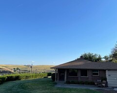 Koko talo/asunto Stunning 3-bedroom In Pendleton W/ Unbeatable Views Of The Blue Mountains! (Pendleton, Amerikan Yhdysvallat)