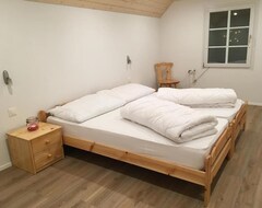 Toàn bộ căn nhà/căn hộ Apartment OberÄgeri For 5 - 6 People With 2 Bedrooms - Apartment In Farmhouse (Oberägeri, Thụy Sỹ)