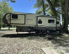 Camping site Fifth Wheel Rental Old West Area Near Philmont (Cimarron, USA)