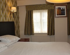 Khách sạn Cross Hands Hotel By Greene King Inns (Old Sodbury, Vương quốc Anh)
