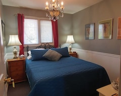 Bed & Breakfast BobcaygeonB&B (Bobcaygeon, Canada)