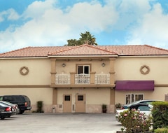 Khách sạn Knights Inn and Suites Bakersfield (Bakersfield, Hoa Kỳ)