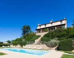 Toàn bộ căn nhà/căn hộ Villa Luisa, 4 Apartments With Pool In Orciano, 20 Minutes From The Adriatic Coast - Apartment Furbo (Orciano di Pesaro, Ý)