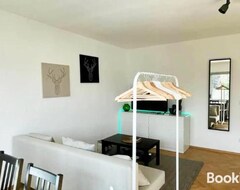 Hele huset/lejligheden Cozy Apartment With Kitchen + Balcony New! (Essen, Tyskland)