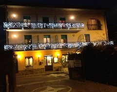 Hotel Punta Dell'Est (Iseo, Italy)