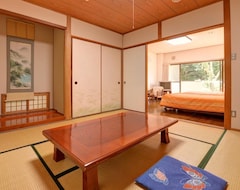 Guesthouse Akebonoso (Ainan, Japan)