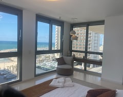 Tüm Ev/Apart Daire Stunning Duplex Penthouse With Infinity Rooftop Pool, Parking, Ample Space (Tel Aviv-Yafa, İsrail)