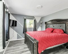 Cijela kuća/apartman Cozy Retreat In Cincinnati 3 Bedroom Home By Redawning (Cincinnati, Sjedinjene Američke Države)