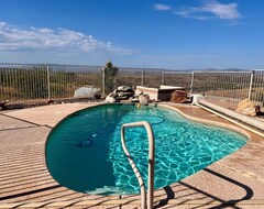 Toàn bộ căn nhà/căn hộ Cozy House With Incredible 360 Degree Views. (Nogales, Hoa Kỳ)