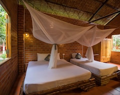 Hotelli Mekong Rustic Lodge (Binh Tan, Vietnam)