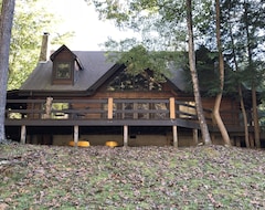 Casa/apartamento entero Luxury In Nature, Log Cabin In One Of A Kind Location (Byrdstown, EE. UU.)