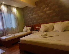 Khách sạn Hotel Bylis (Tirana, Albania)