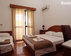 Hotel Magnolia Rooms And Apartments (Sutomore, Montenegro)