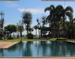 Hotel Golden Bay Cottage (Koh Lanta City, Tailandia)