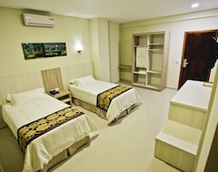 Khách sạn Megal Suites Hotel (Ciudad del Este, Paraguay)