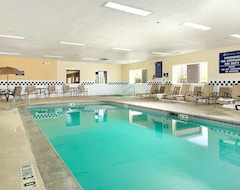 Crystal Inn Hotel & Suites West Valley City (West Valley City, USA)