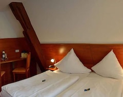 Ringhotel Jägerhof bed and breakfast (Weißenfels, Germany)