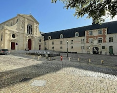 Entire House / Apartment Le Saint Julien 1 - Basilique (Reims, France)