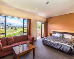 Waterfront motel (Blenheim, New Zealand)