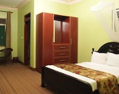 Peniel Beach Hotel (Entebbe, Uganda)