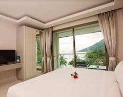 Khách sạn Sunset Beach Club Resort & Spa (Koh Phangan, Thái Lan)
