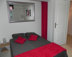 Koko talo/asunto Villa Apartment 4P + Summer Kitchen (Nizza, Ranska)