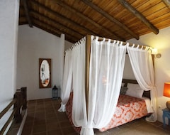 Khách sạn Horta Do Laranjal - Pumpkin (With Two Balconies) (Estremoz, Bồ Đào Nha)