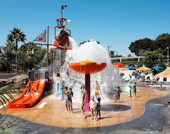 Howard Johnson by Wyndham Anaheim Hotel & Water Playground (Anaheim, USA)