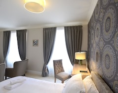 Hotel The Devon Court Luxurious (Torquay, United Kingdom)