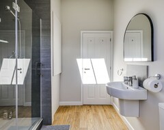 Tüm Ev/Apart Daire A Modern Luxurious 1 Bedroom Apartment In Ely. (Ely, Birleşik Krallık)