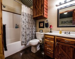 Casa/apartamento entero Cabaña de madera con camino y chimenea de madera Lindale Texas (Lindale, EE. UU.)