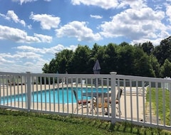 Entire House / Apartment Bourbon Trails, Fishing, And Relaxing - Taylorsville Lake Has It All! (Taylorsville, USA)