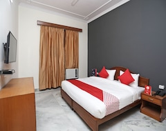 Hotel OYO 14408 Corple Stays (Gurgaon, India)