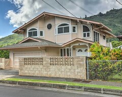 Casa/apartamento entero Serene Manoa Valley Home W/ Tropical Mtn. Views (Honolulu, EE. UU.)