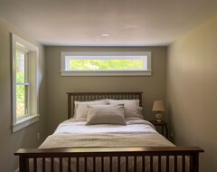 Entire House / Apartment Quiet Retreat (Cornish, USA)