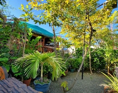 Casa/apartamento entero Ave Homes- Kubo-2 Bdrms, Ac, Wi-fi, Netflix, Prkg (Tayug, Filipinas)